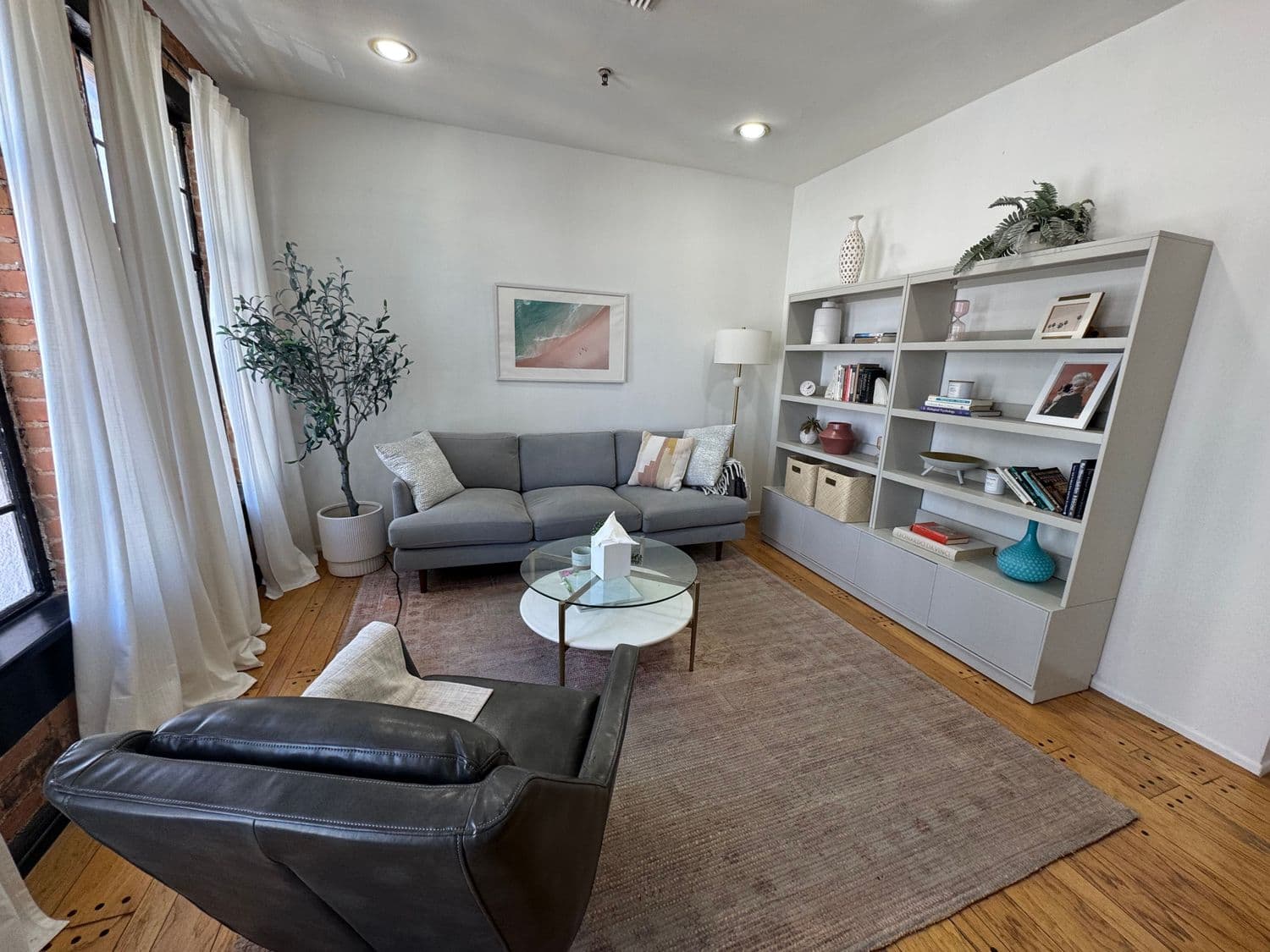 Private, confidential therapy space
